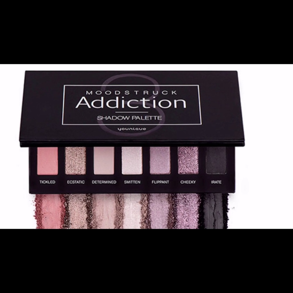 Eye shadow palette